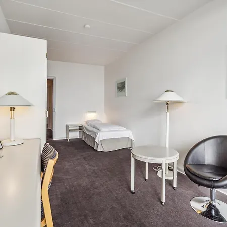 Osterso Hotel *